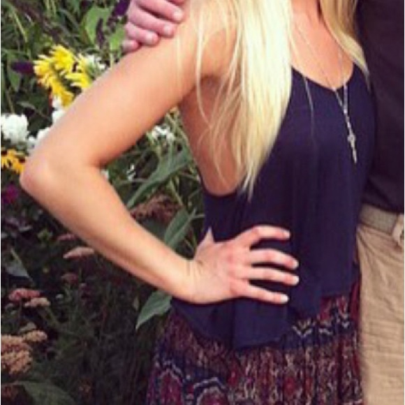 Abercrombie & Fitch Crop Top - Picture 2 of 4